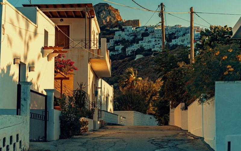 Σε κίνδυνο η μικρή ιδιοκτησία, η Κυβέρνηση Μητσοτάκη τιμωρεί την περιφέρεια με νέο πολεοδομικό πλαίσιο
