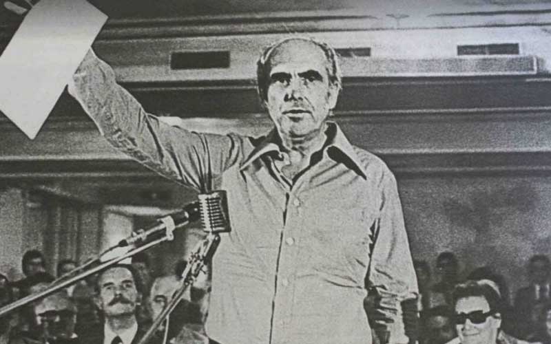 Τι ακριβώς γιορτάζετε σήμερα σύντροφοι;