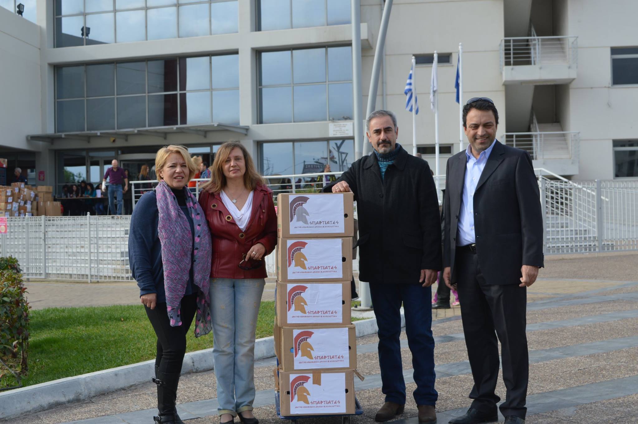 Οι «ΣΠΑΡΤΙΑΤΕΣ» προσφέρουν τρόφιμα για τα κοινωνικά παντοπωλεία του Δήμου Περιστερίου