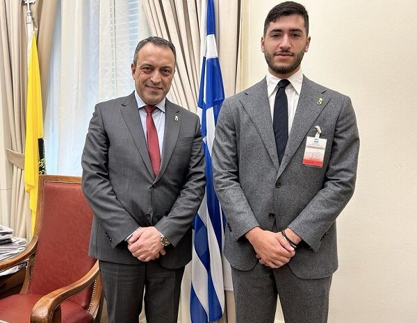  Συνάντηση του Προέδρου της Κ.Ο. «ΣΠΑΡΤΙΑΤΕΣ», Β. Στίγκα, με τον αντιπρόσωπο των Νέων Ελλήνων Εθνικιστών των ΗΠΑ