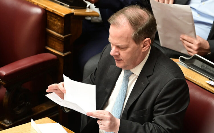 Κάλυψη, όχι κάθαρση – Η Βουλή αθωώνει τους υπεύθυνους πριν ξεκινήσει η έρευνα