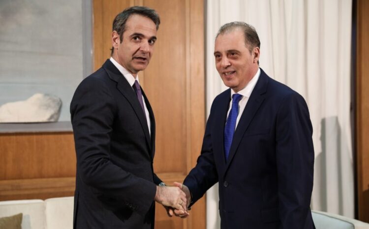 Η ψήφος του Βελόπουλου: Πιστός υπάλληλος του Μαξίμου